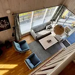 בית נופש Modern Cabin, Great View, Sunny, 2ba, 4br המסדאל