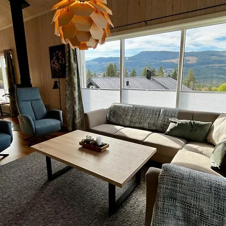 Modern Cabin, Great View, Sunny, 2ba, 4br *
