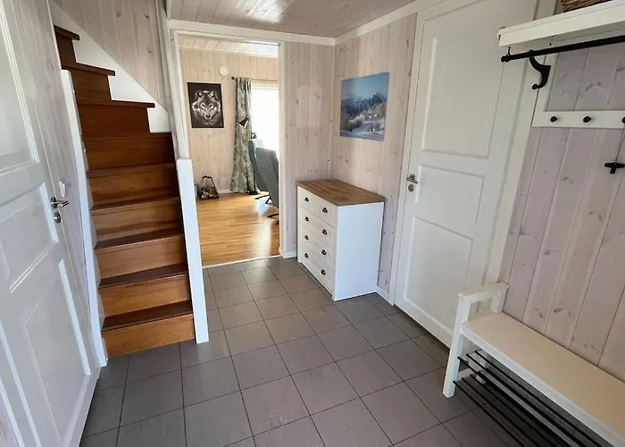 度假居 Modern Cabin, Great View, Sunny, 2ba, 4br *