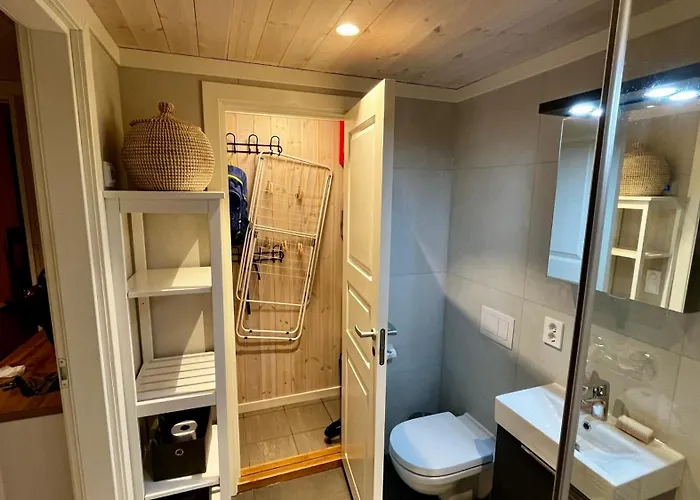 度假居 Modern Cabin, Great View, Sunny, 2ba, 4br 海姆瑟达尔