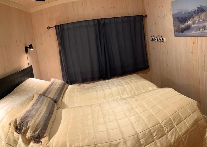 Modern Cabin, Great View, Sunny, 2ba, 4br 度假居
