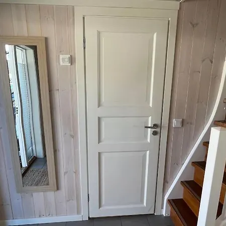 Modern Cabin, Great View, Sunny, 2ba, 4br